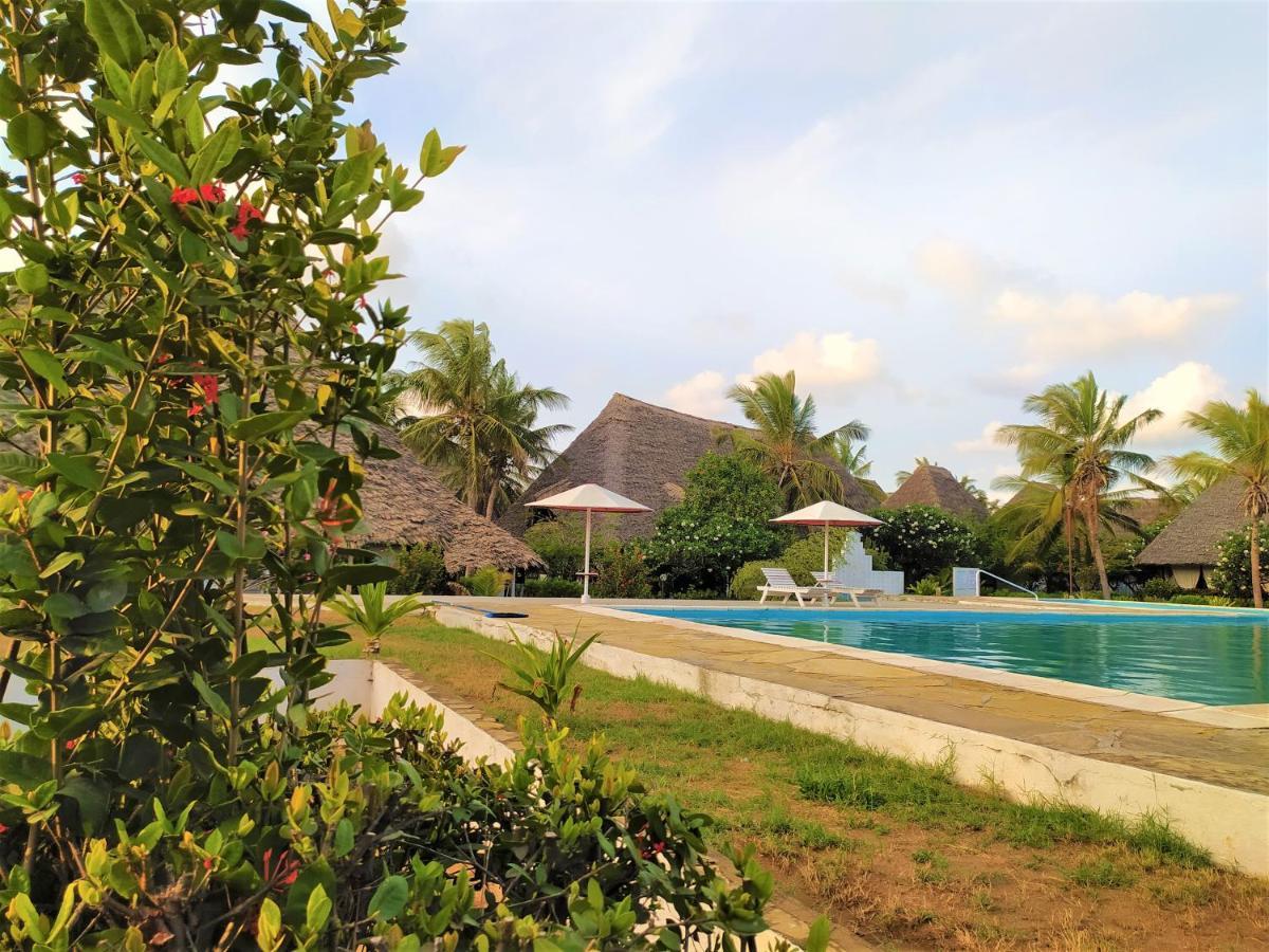 Karibuni Jeds Villas 85 & 86 Mambrui Exterior photo