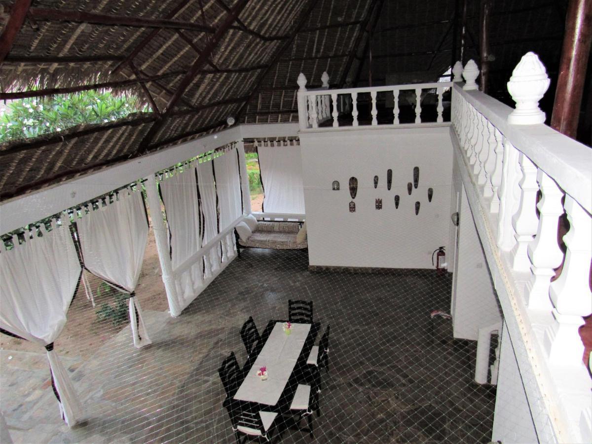 Karibuni Jeds Villas 85 & 86 Mambrui Exterior photo