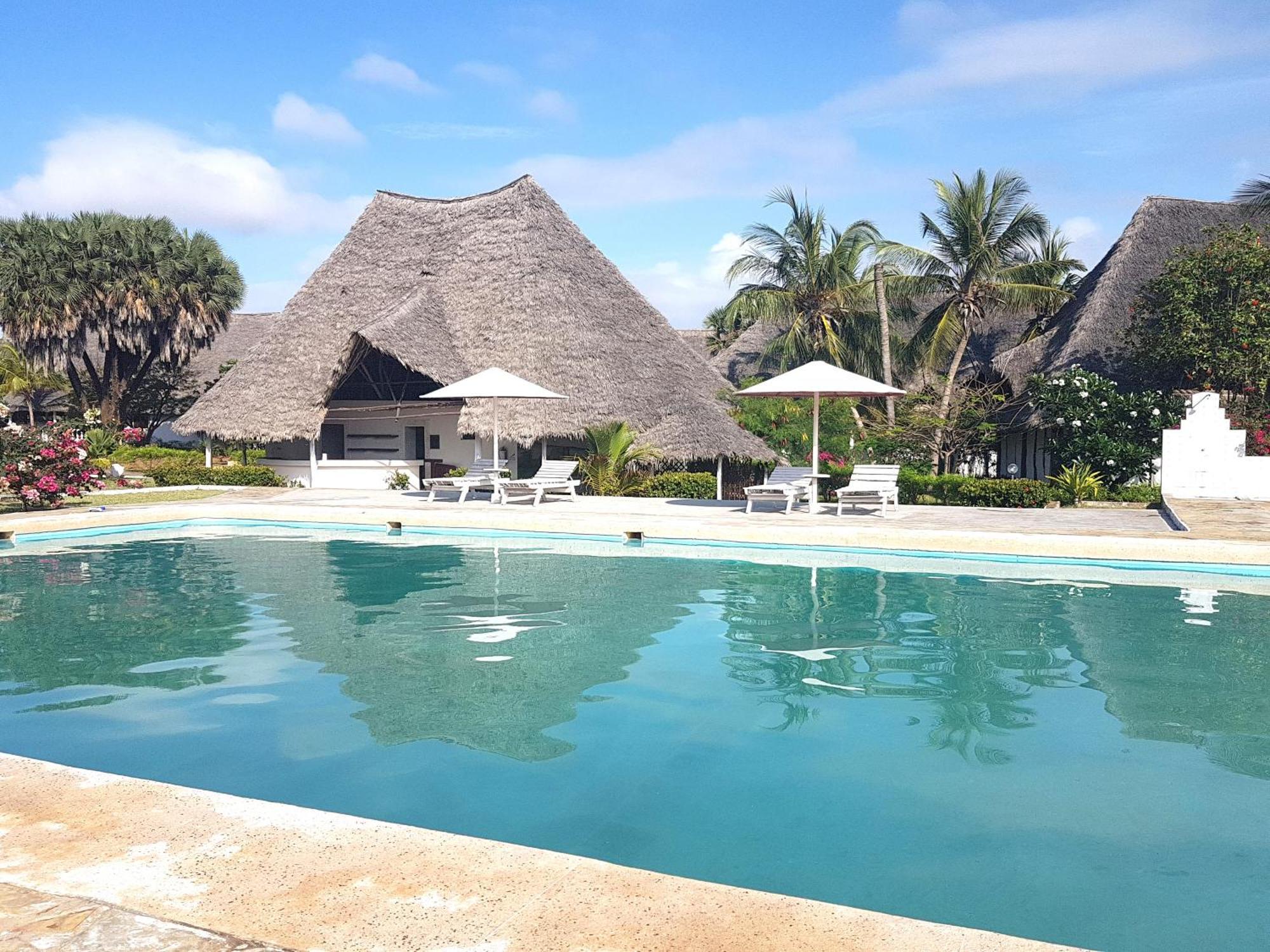 Karibuni Jeds Villas 85 & 86 Mambrui Exterior photo